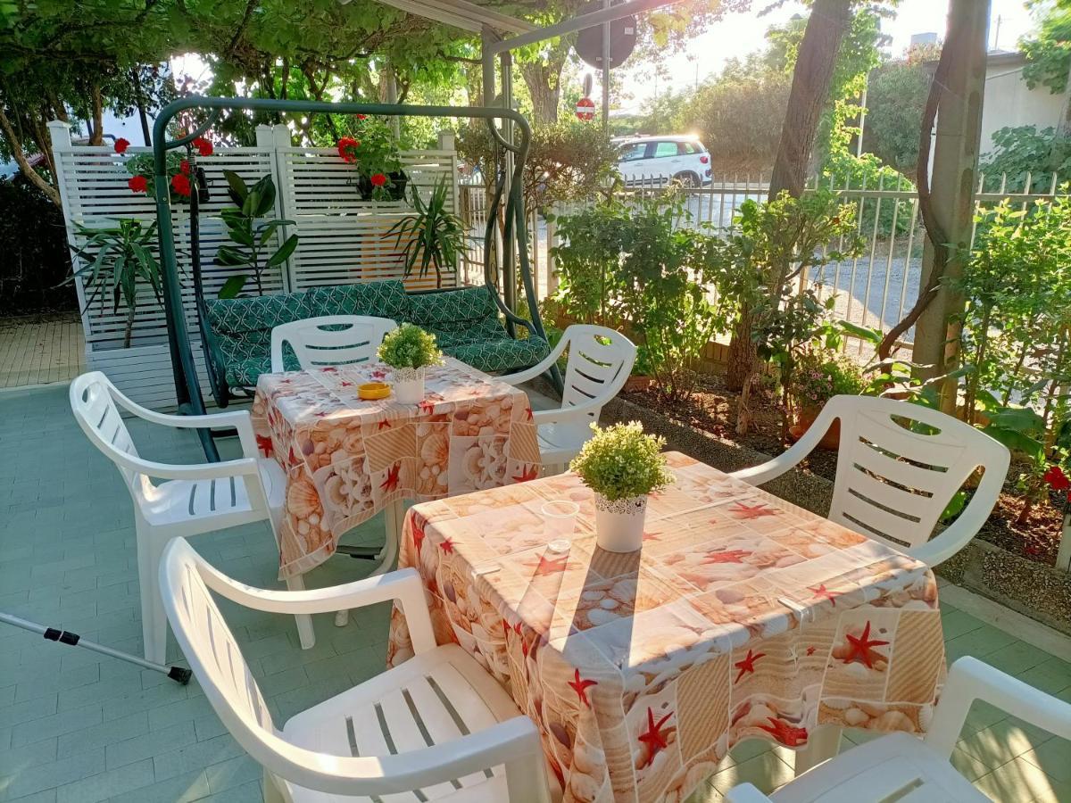 Villa Lauda B&B Rimini Esterno foto