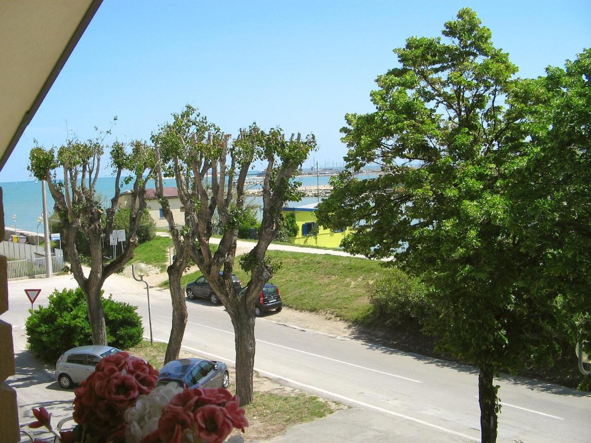 Villa Lauda B&B Rimini Esterno foto