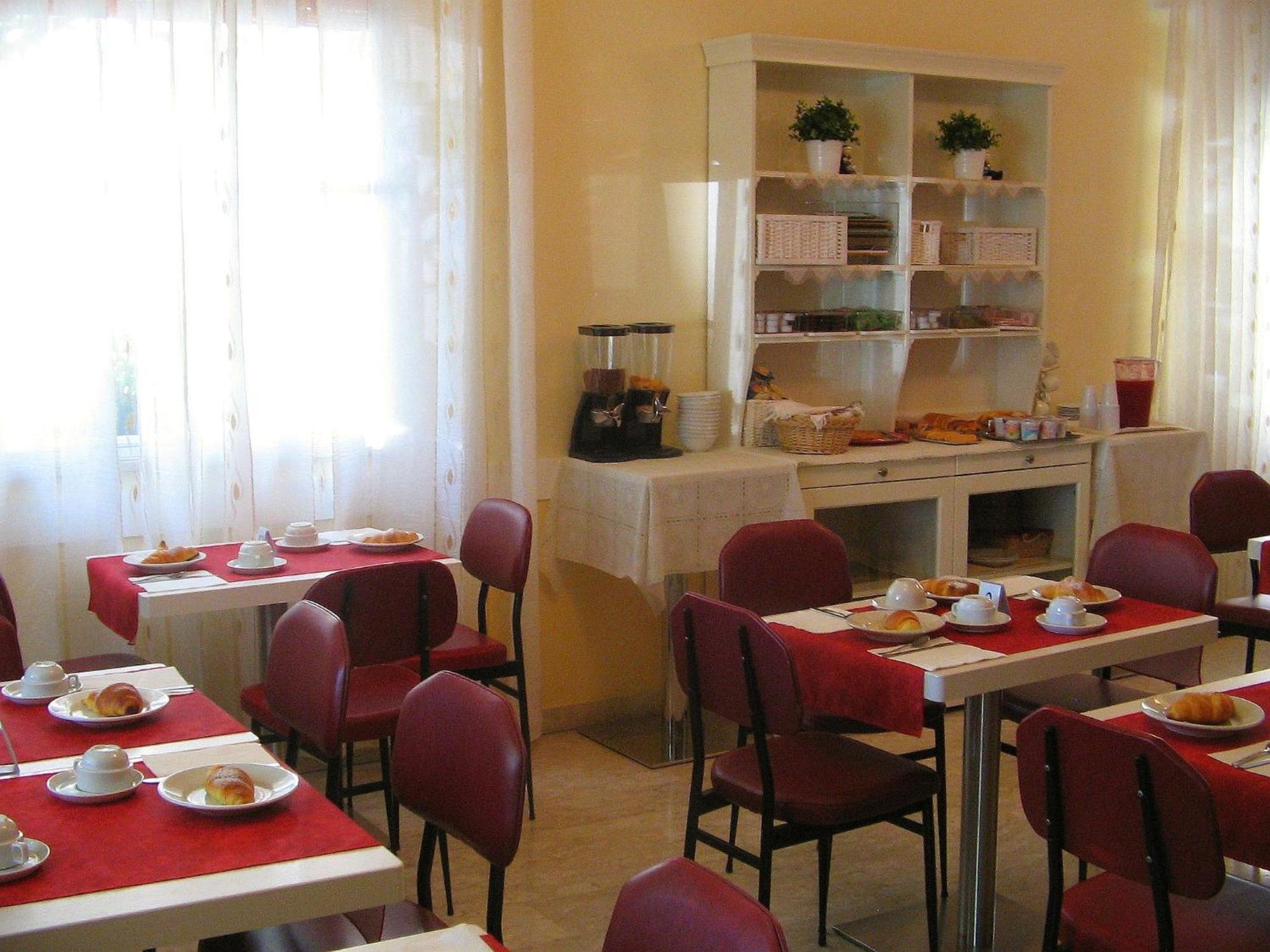 Villa Lauda B&B Rimini Esterno foto