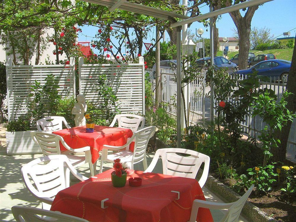 Villa Lauda B&B Rimini Esterno foto