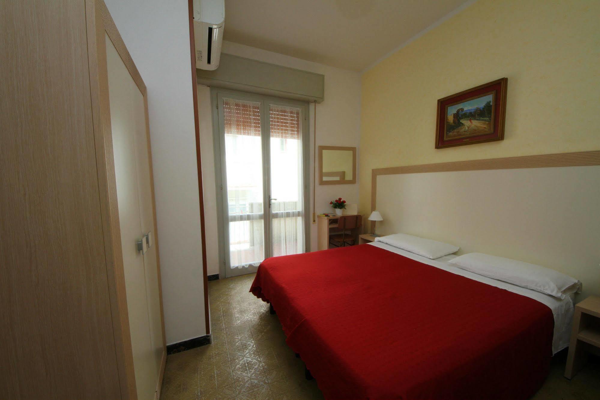 Villa Lauda B&B Rimini Esterno foto