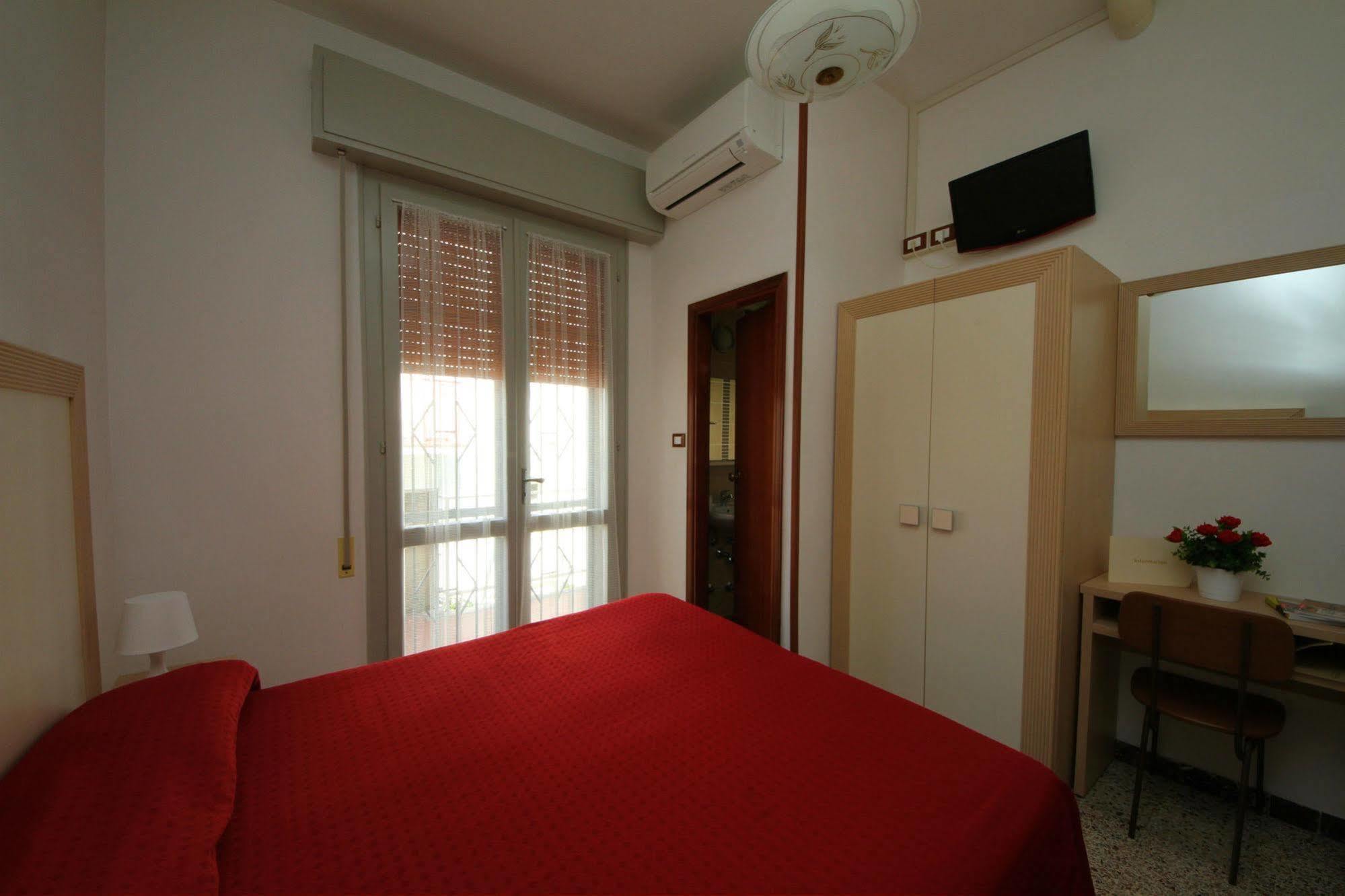 Villa Lauda B&B Rimini Esterno foto